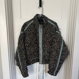 NWT Cropped Quilted Jacket Floral Print